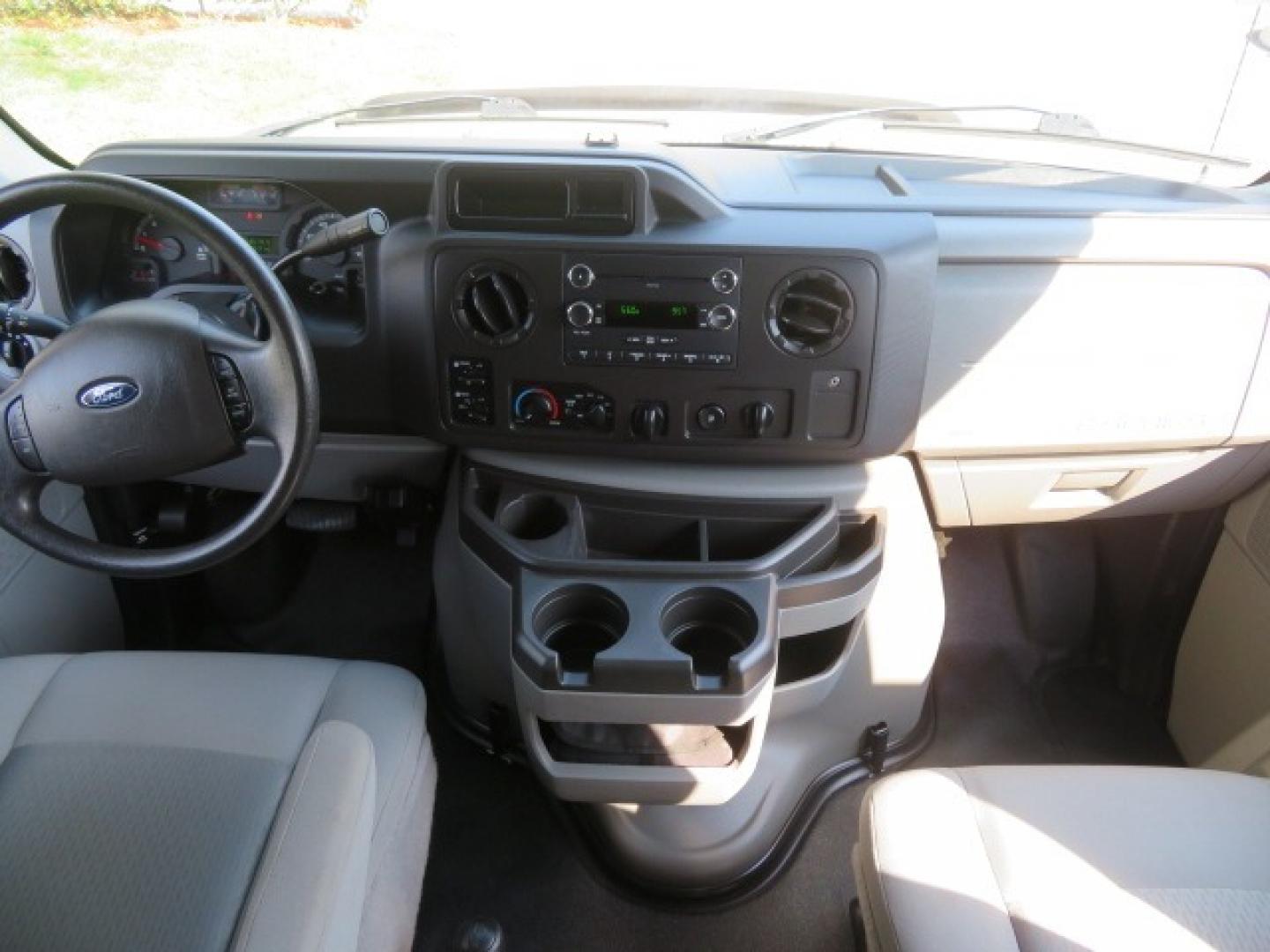 2014 White /GRAY Ford E-Series Wagon XLT (1FBSS3BL6ED) , AUTOMATIC transmission, located at 4301 Oak Circle #19, Boca Raton, FL, 33431, (954) 561-2499, 26.388861, -80.084038 - Photo#90